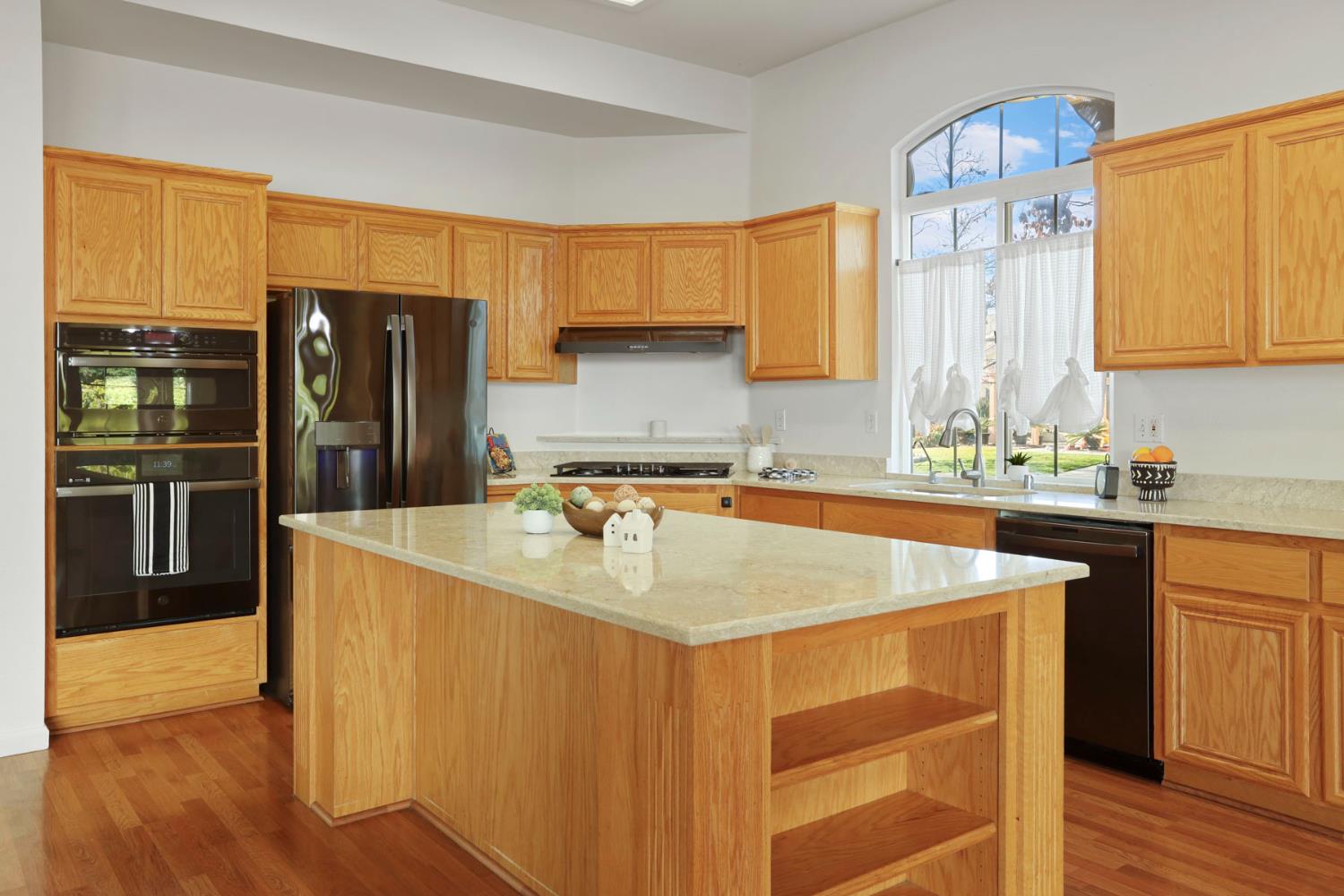 215 Generations Court Manteca, CA 95337 - Photo 2 of 56