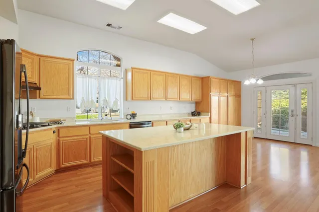 $674,900 | 215 Generations Court, Manteca, CA 95337