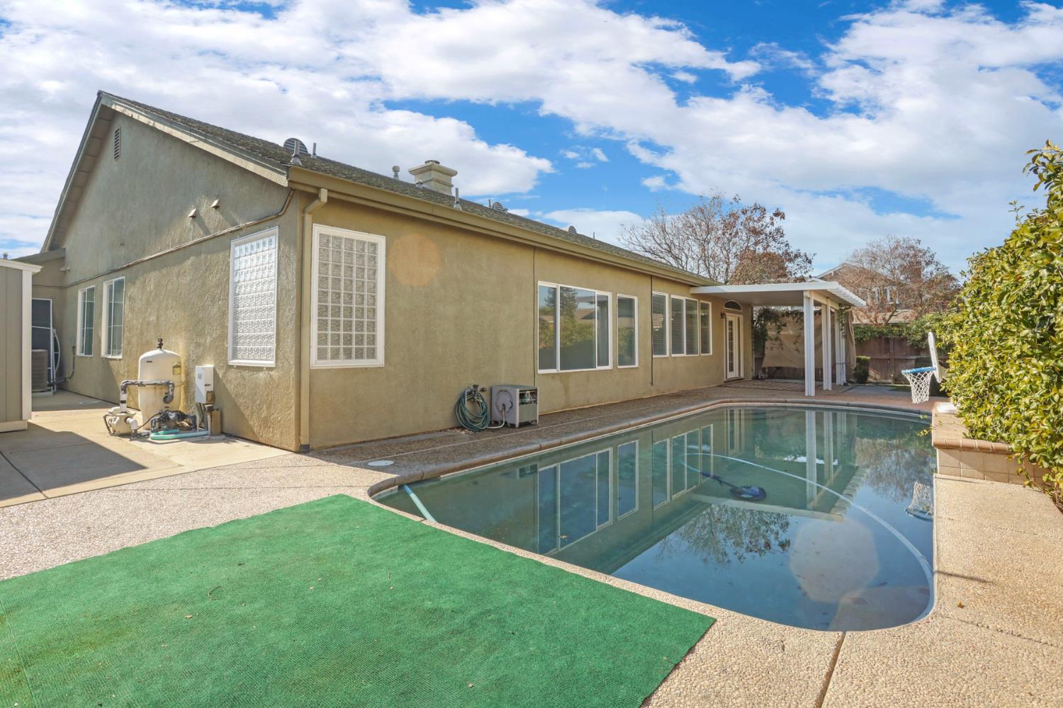 215 Generations Court Manteca, CA 95337 - Photo 4 of 56