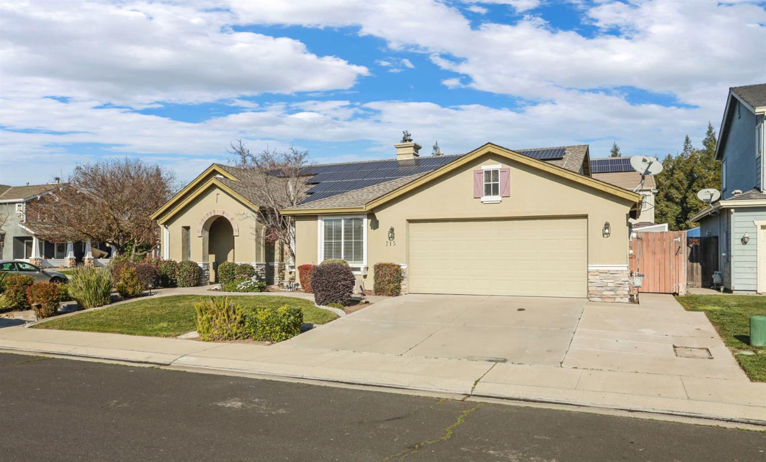 215 Generations Court Manteca, CA 95337 - Photo 5 of 56