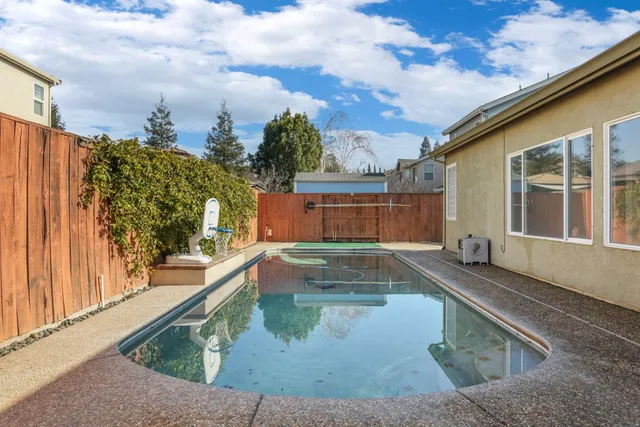 $674,900 | 215 Generations Court, Manteca, CA 95337