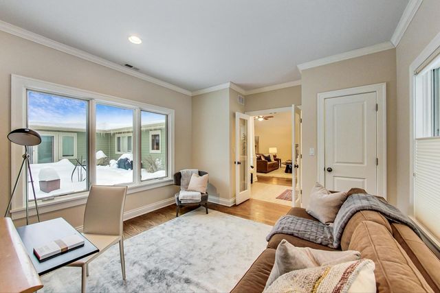 $790,000 | 520 Hunter Road, Glenview, IL 60025