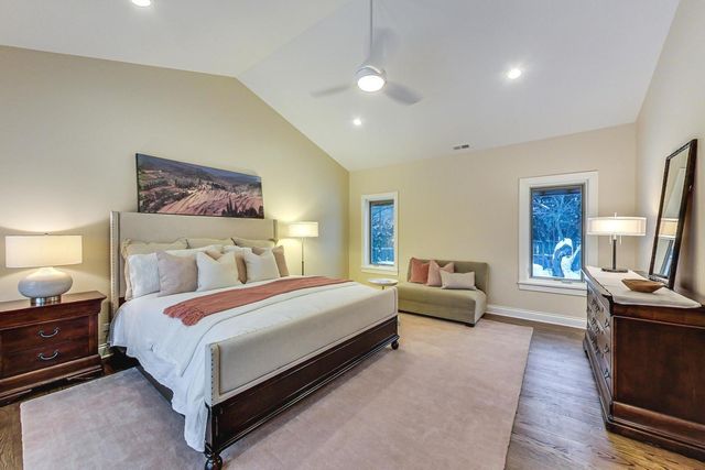 $790,000 | 520 Hunter Road, Glenview, IL 60025