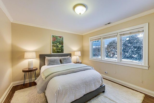 $790,000 | 520 Hunter Road, Glenview, IL 60025