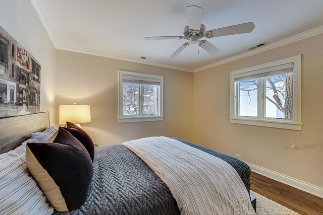 $790,000 | 520 Hunter Road, Glenview, IL 60025