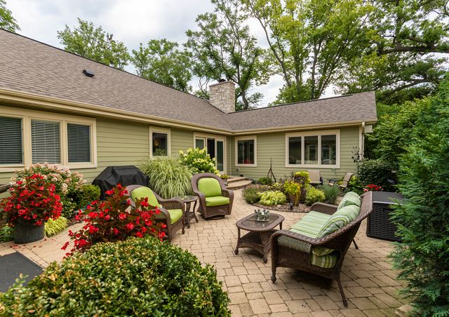 $790,000 | 520 Hunter Road, Glenview, IL 60025