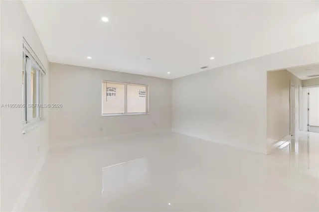 $3,300 | 2148 Northwest 48th Street, Unit 2148, Miami, FL 33142