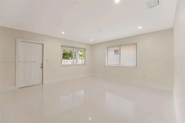 $3,300 | 2148 Northwest 48th Street, Unit 2148, Miami, FL 33142