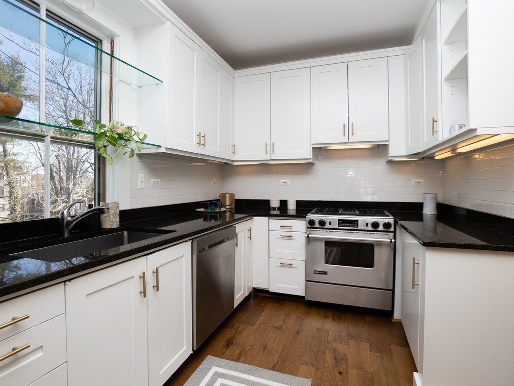 20 Maple Avenue, Unit 4 Cambridge, MA 02139 - Photo 7 of 24