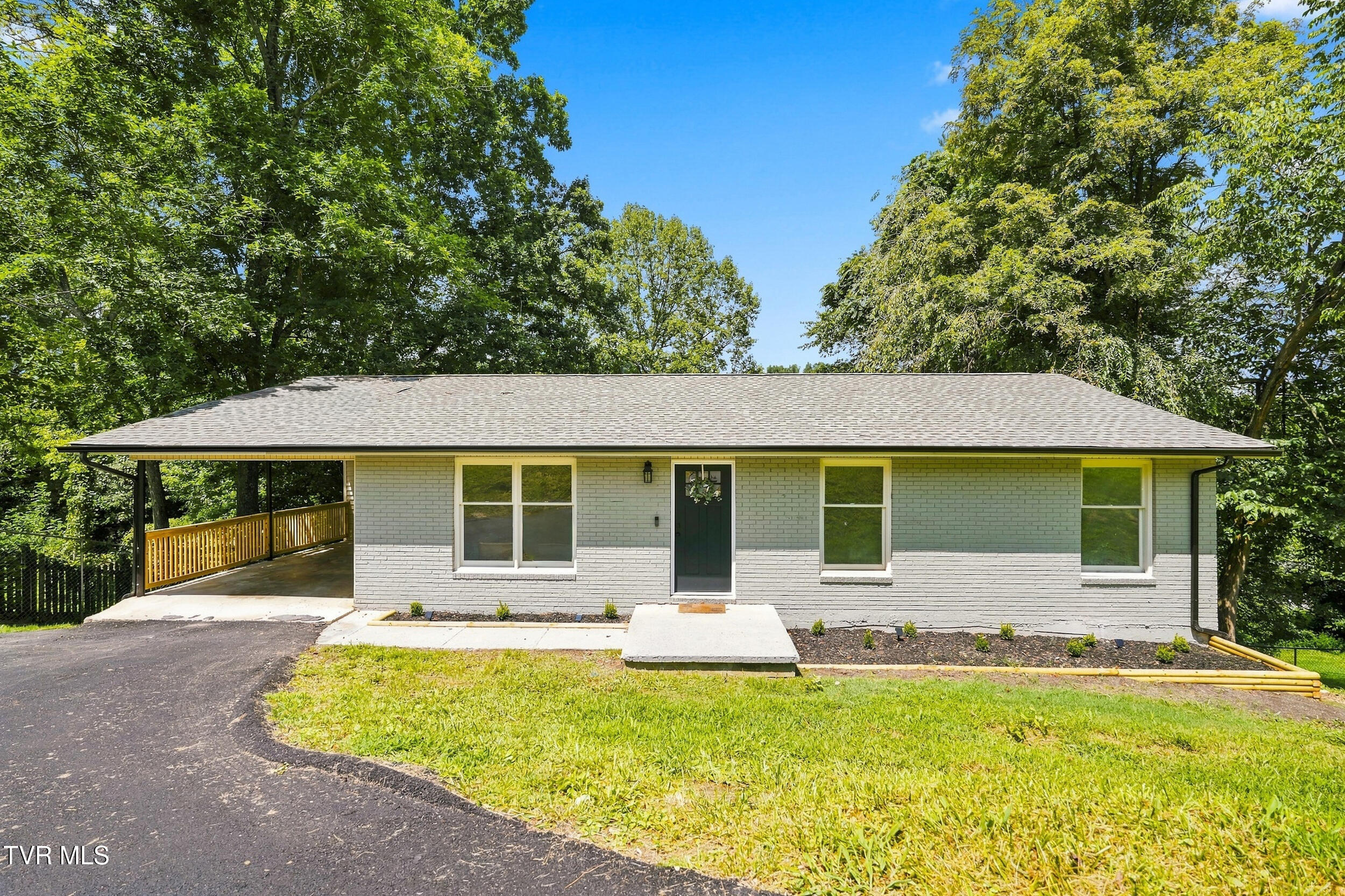 436 Merman Road Kingsport, TN 37663 - Photo 2 of 47 2_436 merman rd-41
