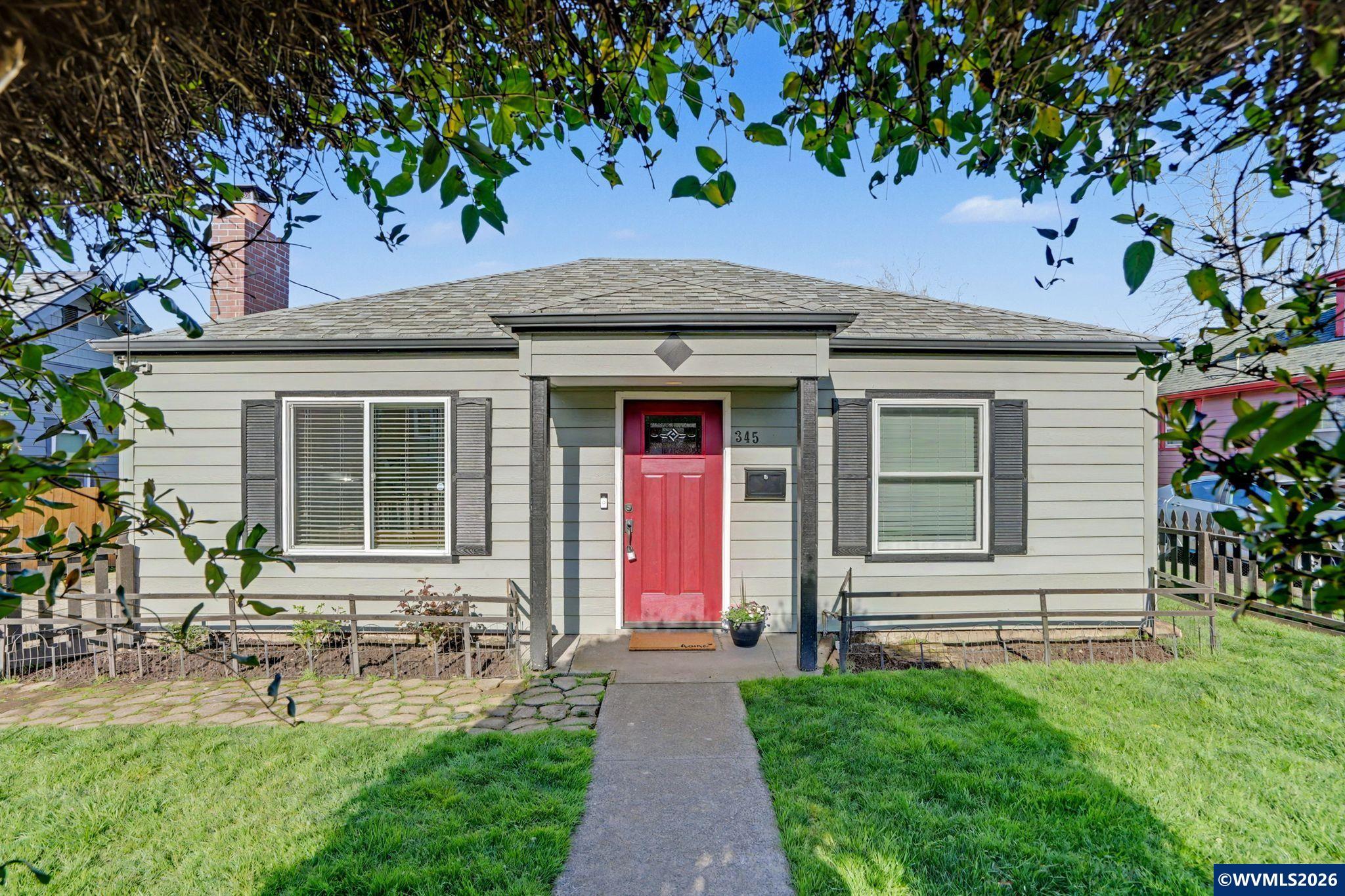 345 23rd Street Northeast Salem, OR 97301 - Photo 1 of 39
