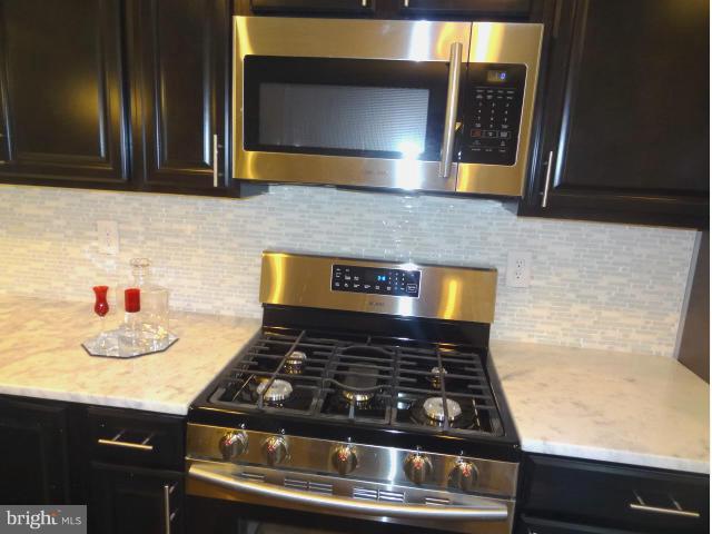 3502 Corn Stream Road Randallstown, MD 21133 - Photo 11 of 30 Kitchen