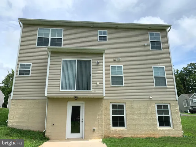 $2,800 | 6922 Lunette Lane, Spotsylvania, VA 22553