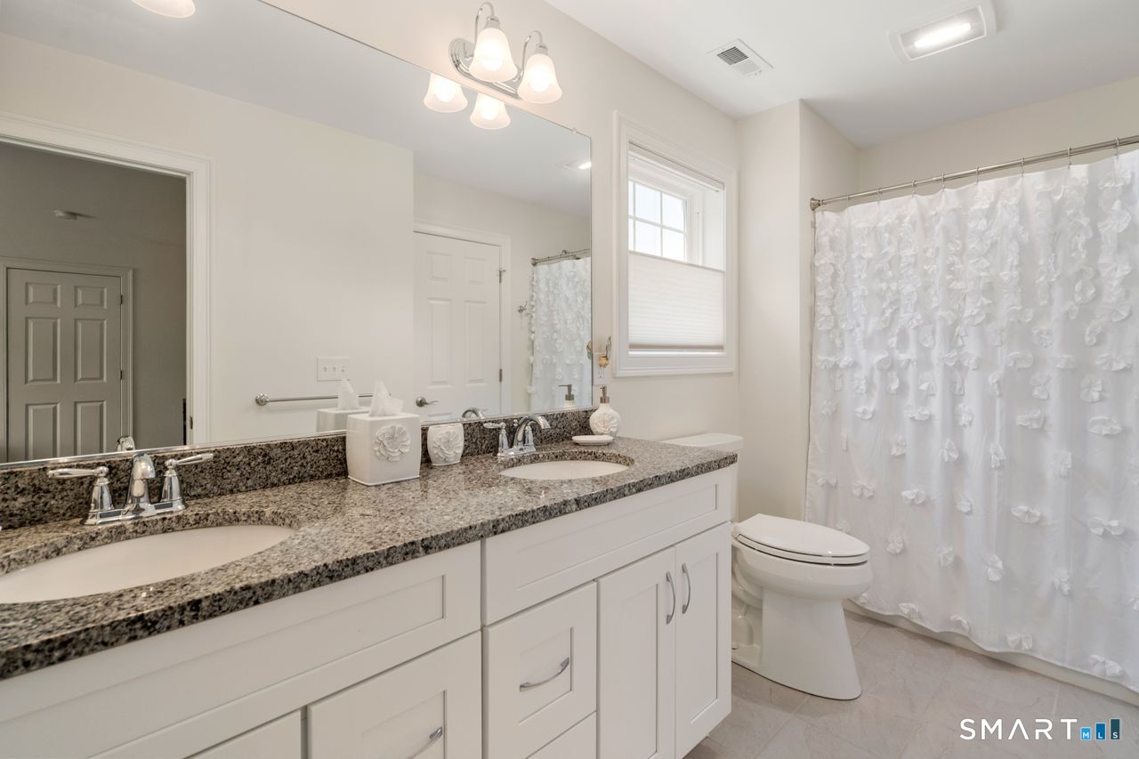 12 Stratford Road West Hartford, CT 06117 - Photo 24 of 40