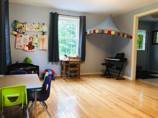 42 James Way Windham, ME 04062 - Photo 19 of 21 42 james room2