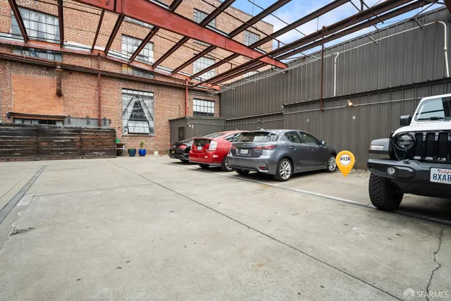 a picture of city view