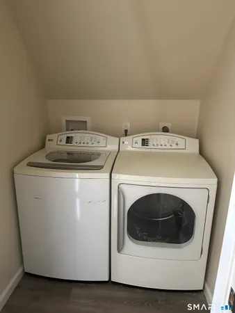 $2,300 | 567 Howe Avenue, Shelton, CT 06484