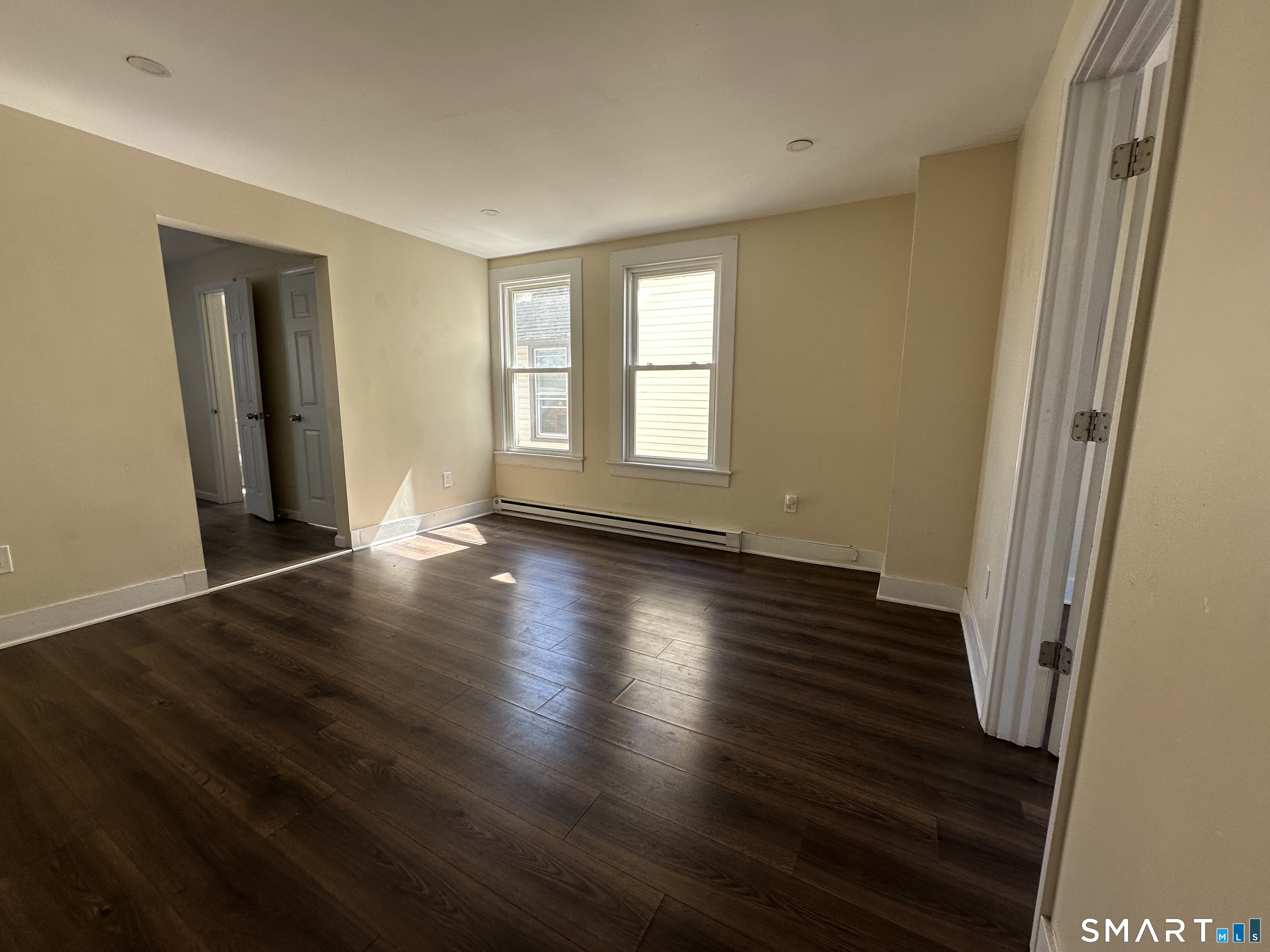 567 Howe Avenue Shelton, CT 06484 - Photo 2 of 13