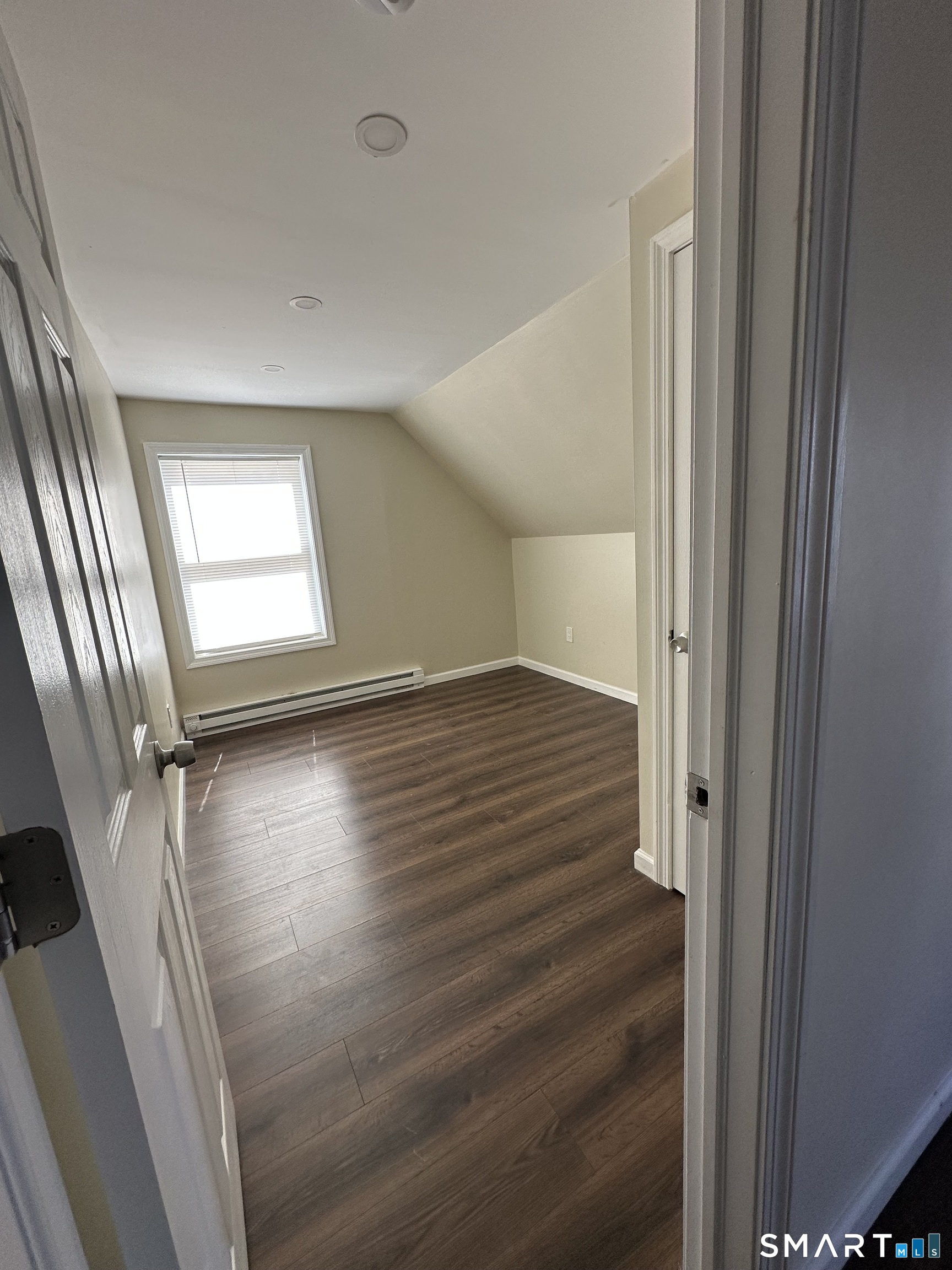 567 Howe Avenue Shelton, CT 06484 - Photo 8 of 13