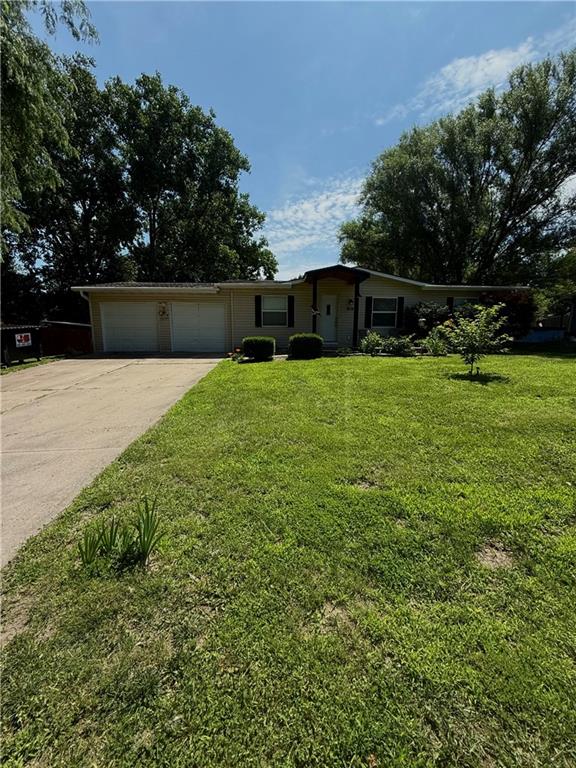 193 Southeast 51 Road Warrensburg, MO 64093 - Photo 4 of 27