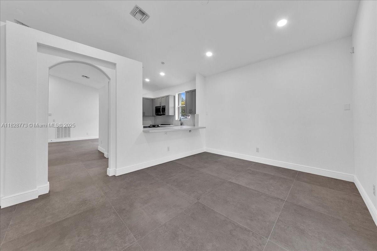 5046 Southwest 137th Terrace Miramar, FL 33027 - Photo 20 of 58