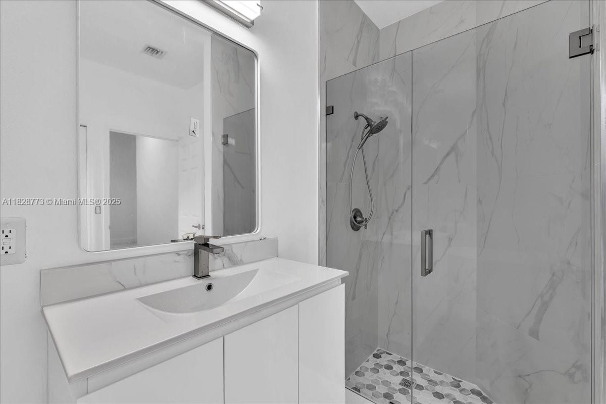 5046 Southwest 137th Terrace Miramar, FL 33027 - Photo 30 of 58