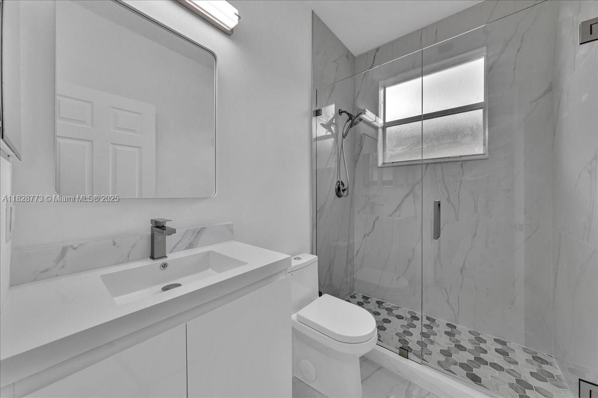 5046 Southwest 137th Terrace Miramar, FL 33027 - Photo 6 of 58