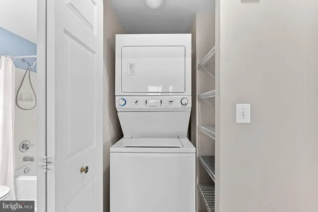 $2,800 | 19375 Cypress Ridge Terrace, Unit 907, Leesburg, VA 20176