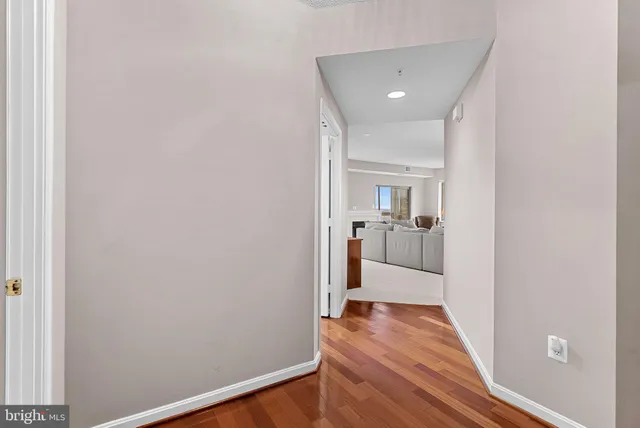 $2,800 | 19375 Cypress Ridge Terrace, Unit 907, Leesburg, VA 20176