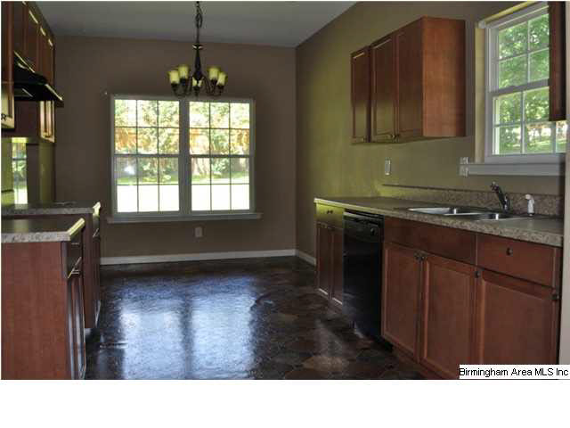 816 Overlook Circle Bessemer, AL 35023 - Photo 4 of 13