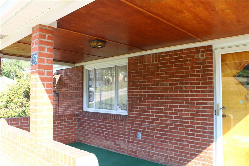 353 Lincoln Hall Road Elizabeth, PA 15037 - Photo 5 of 18 Gallery Image 5