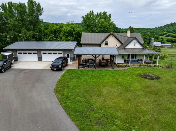 $995,000 | W25757 Bear Coulee Road, Trempealeau, WI 54661