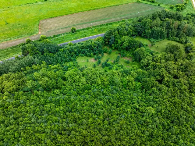 $995,000 | W25757 Bear Coulee Road, Trempealeau, WI 54661