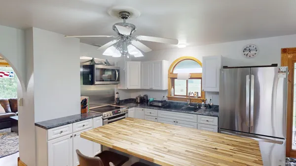 $995,000 | W25757 Bear Coulee Road, Trempealeau, WI 54661