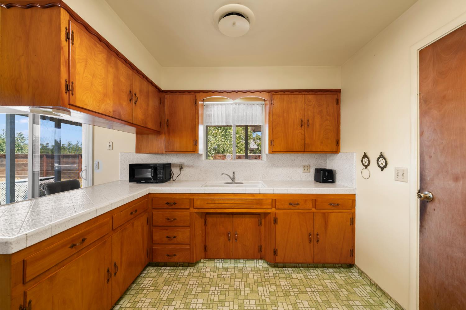 1375 Barry Road Yuba City, CA 95993 - Photo 14 of 39 Gallery Image 14