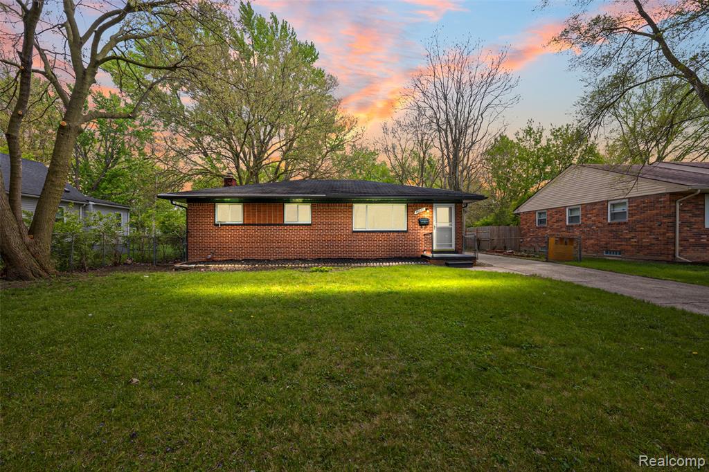 26027 Ross Street Inkster, MI 48141 - Photo 2 of 23