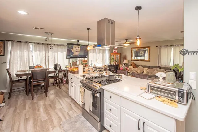 $209,999 | 1010 East Bobier Drive, Unit 12, Vista, CA 92084