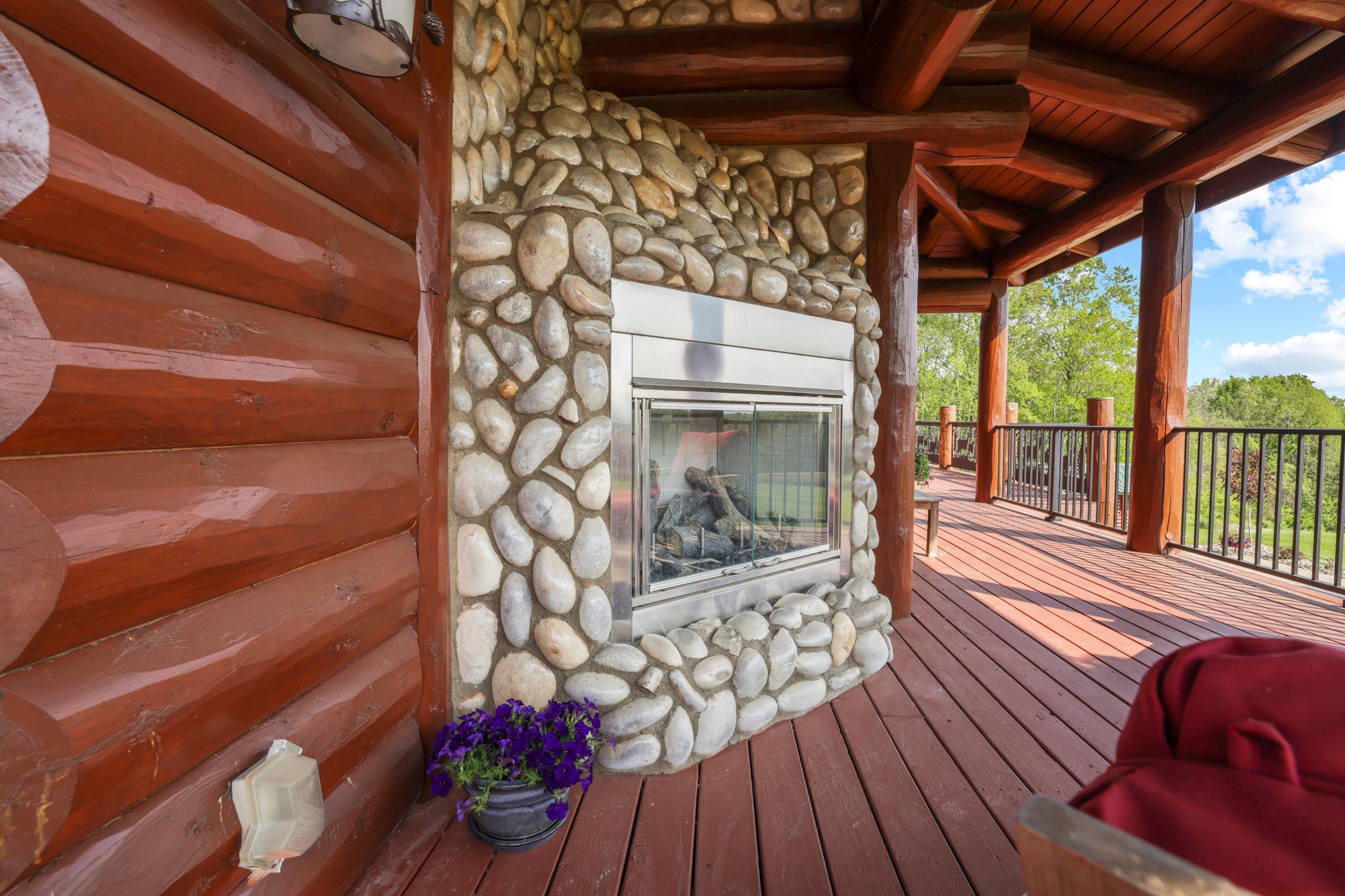 10985 Clearport Road Southwest Amanda, OH 43102 - Photo 96 of 126 Gas fireplace