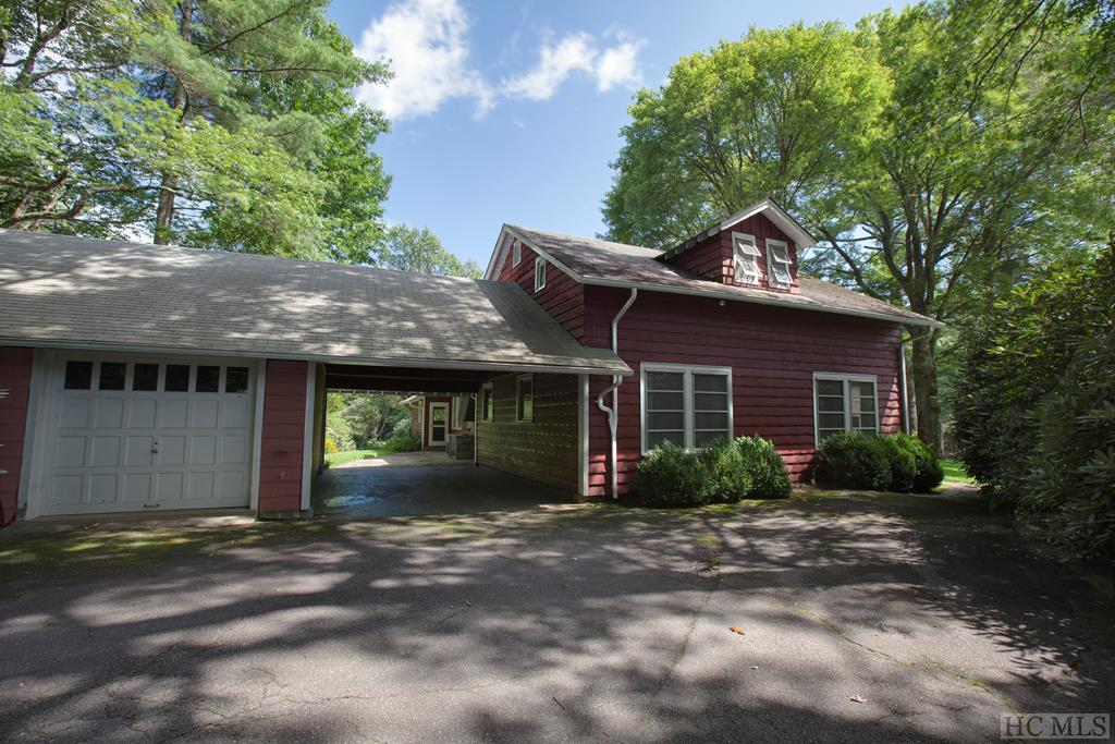852 Dillard Road Highlands, NC 28741 - Photo 1 of 51 Gallery Image 1