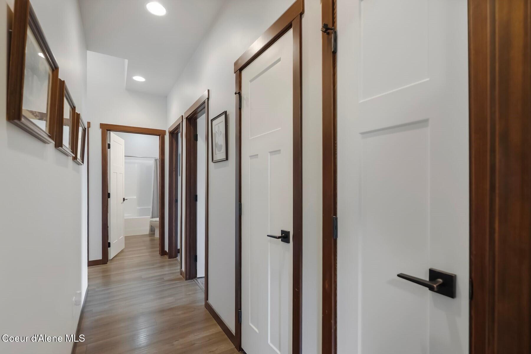 96 Rimrock Court Priest River, ID 83856 - Photo 10 of 27 Hallway