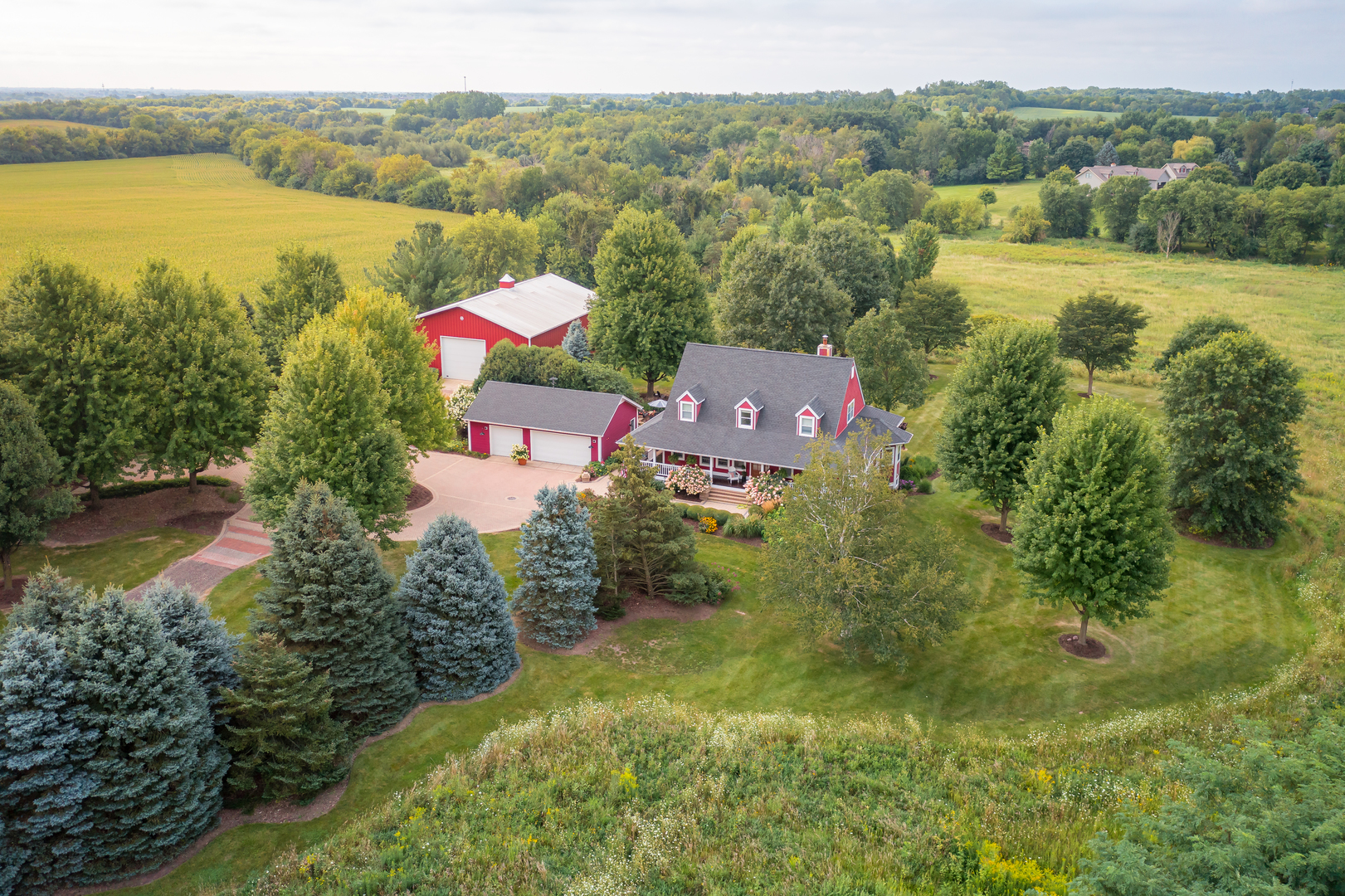 38 40w525 Route Elburn, IL 60119 - Photo 3 of 13 a view of lake with mountain