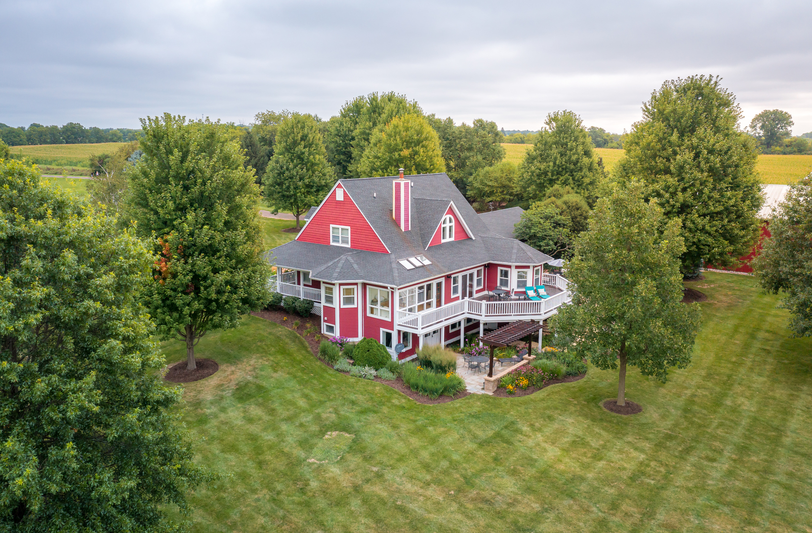 38 40w525 Route Elburn, IL 60119 - Photo 9 of 13 an aerial view of a house