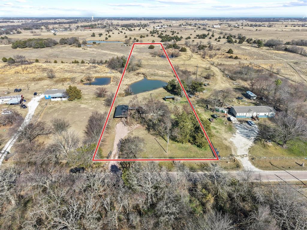 1223 Yowell Road Whitesboro, TX 76273 - Photo 26 of 30 a view of an outdoor space
