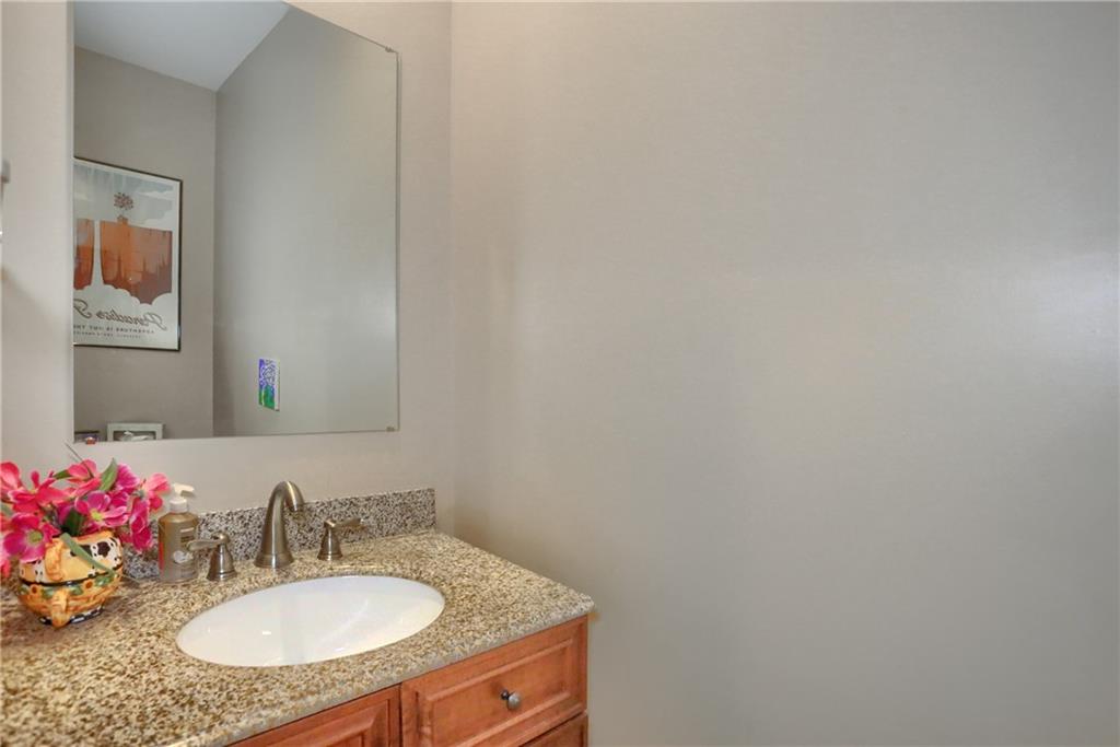 473 Brest Road New Castle, PA 16105 - Photo 13 of 48 First floor 1/2 bath