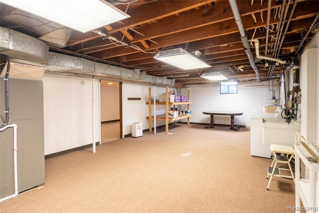 8354 Fenton Road Grand Blanc, MI 48439 - Photo 30 of 47 Gallery Image 30