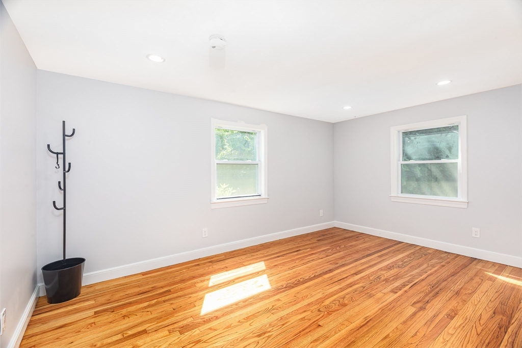 3 Flynn Avenue Danvers, MA 01923 - Photo 13 of 33