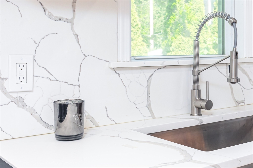 3 Flynn Avenue Danvers, MA 01923 - Photo 23 of 33