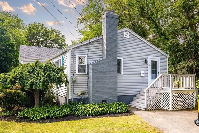 $630,000 | 3 Flynn Avenue, Danvers, MA 01923