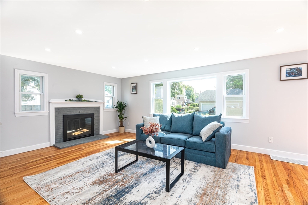 3 Flynn Avenue Danvers, MA 01923 - Photo 3 of 33