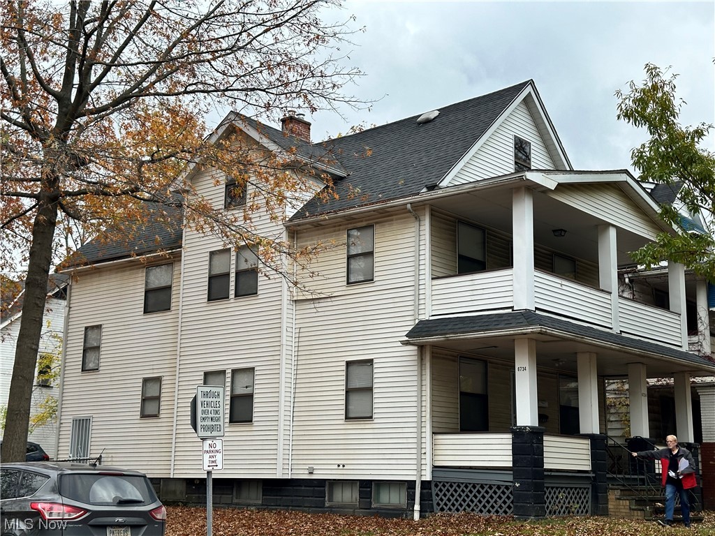 6734 Ottawa Road Cleveland, OH 44105 - Photo 28 of 31 View of front of house with a balcony